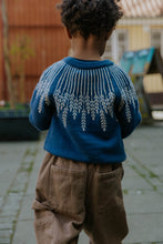 Laden Sie das Bild in den Galerie-Viewer, ALON Leaf Pullover Fliink 🇩🇰