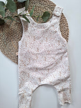 Laden Sie das Bild in den Galerie-Viewer, Strampler Byolsen